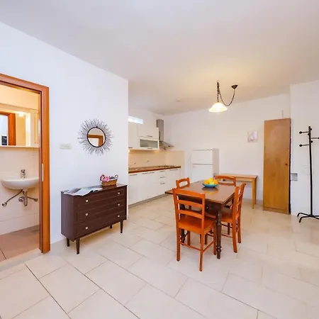 Mediterranean Oasis Ferienhaus Trogir