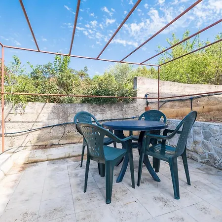 Mediterranean Oasis Σπίτι διακοπών Τρογκίρ