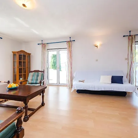 Mediterranean Oasis Ferienhaus Trogir